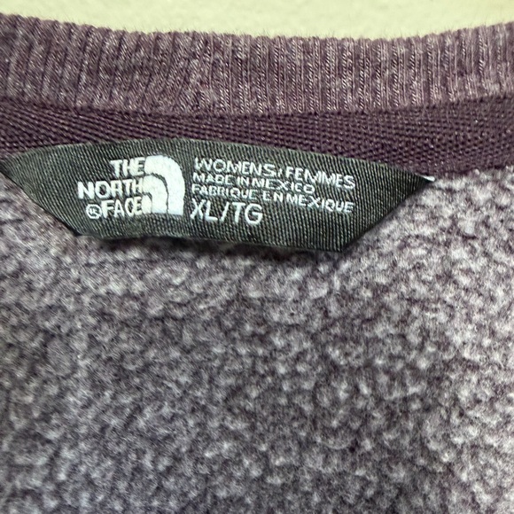 The North Face Women's Heathered Purple Crew Neck Sweatshirt - Picture 3 of 7